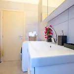 Rikia Seaside House *