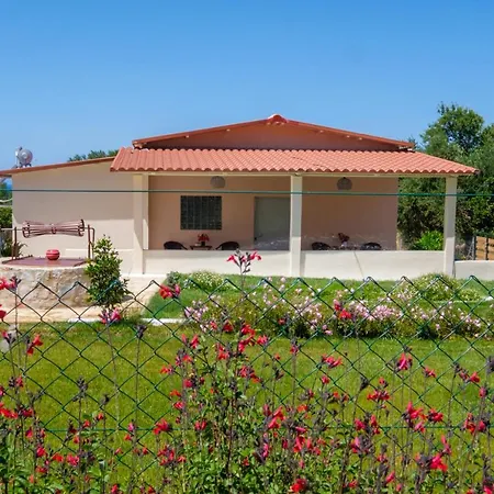 別荘 Rikia Seaside House *