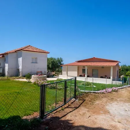 Rikia Seaside House بيت للعطل