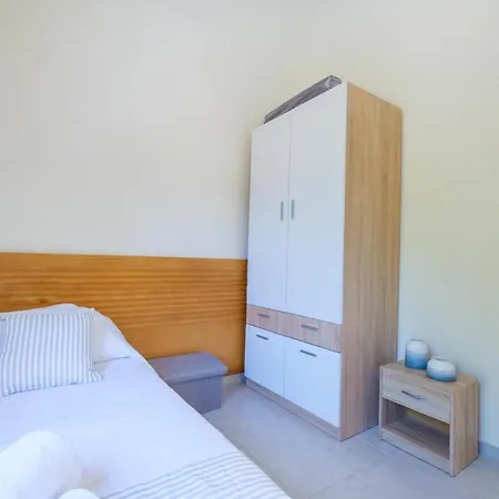 بيت للعطل Rikia Seaside House *