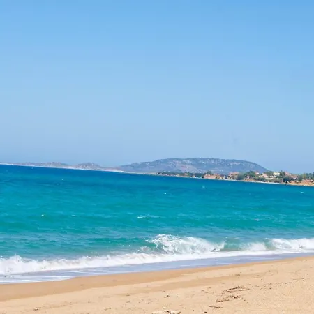 Rikia Seaside House * كوستا نافارينو