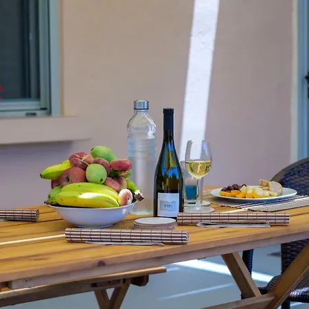 Rikia Seaside House *